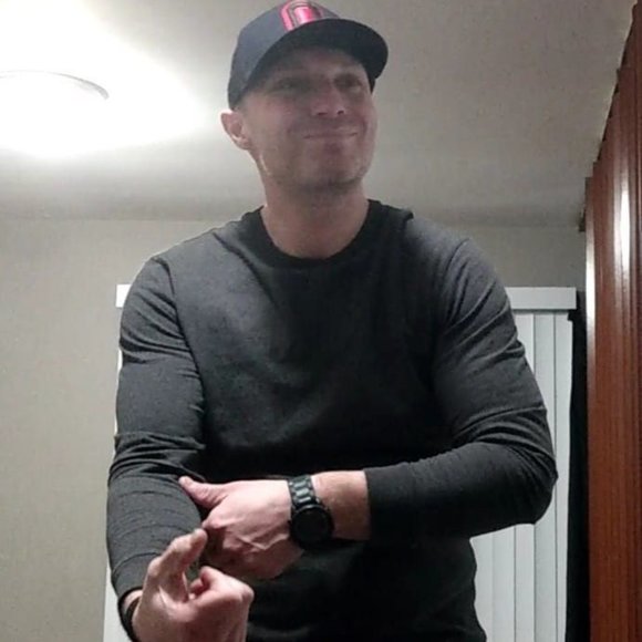 Rumor has it that he's great in bed ... Matthew G. - Picture 14 of 16